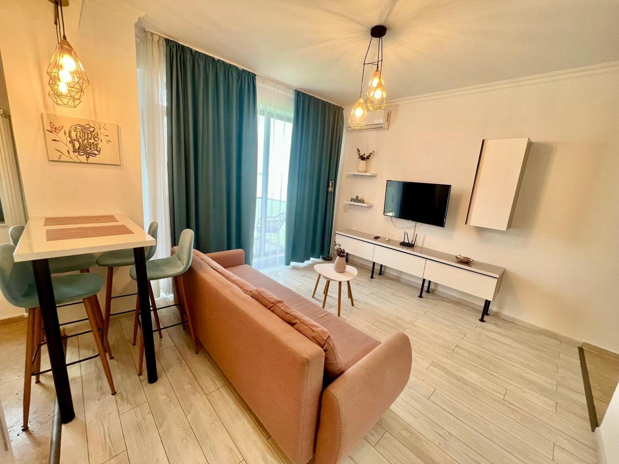 Solid Residence مامايا المظهر الخارجي الصورة